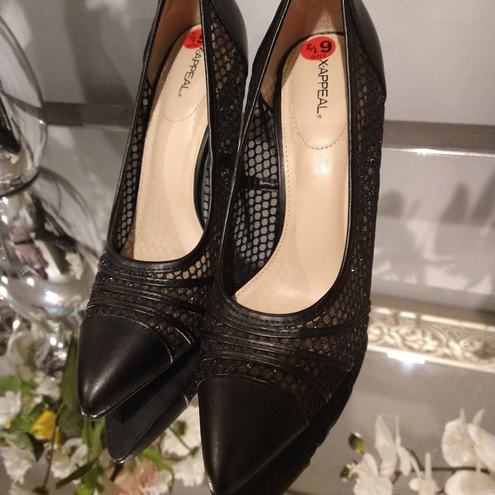 New X-Appeal Black Heels